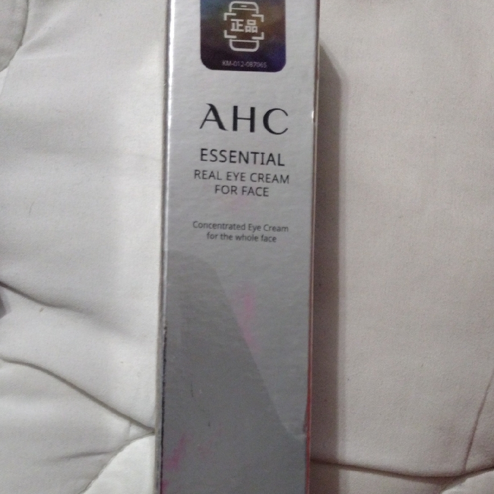 Essential Real Eye Cream for Face - Silver 1.0 Fl Oz For The Entire Face